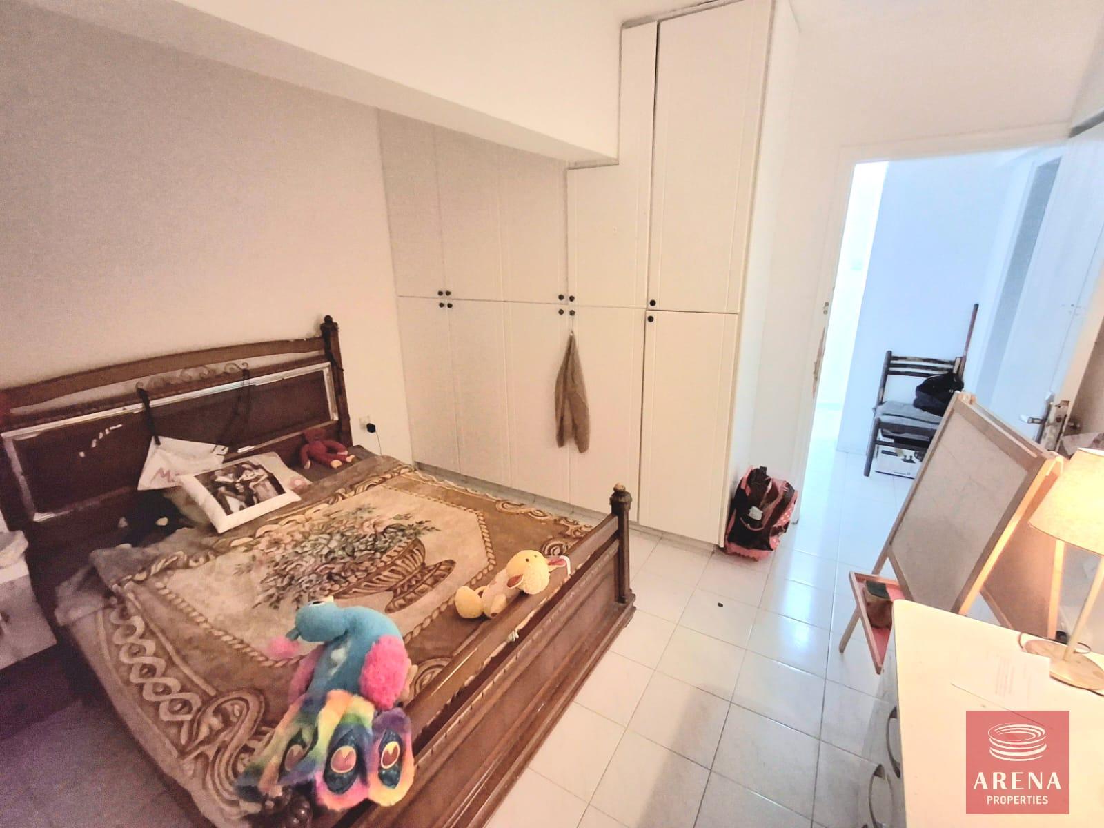 6-2-BED-APT-IN-DROSIA-8930