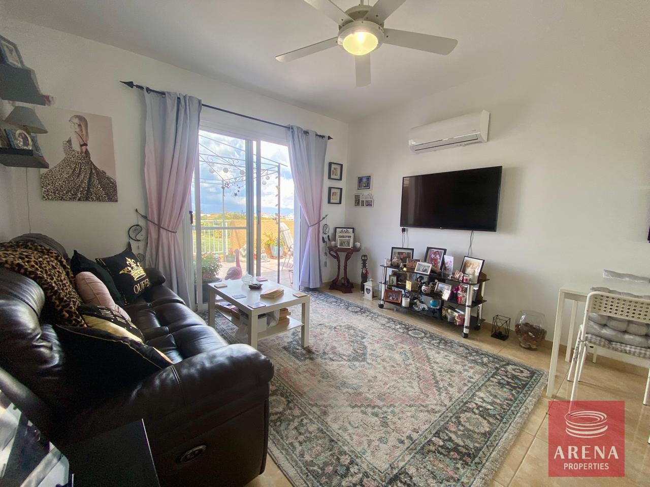 6-2-BED-APT-KAPPARIS-7978-1