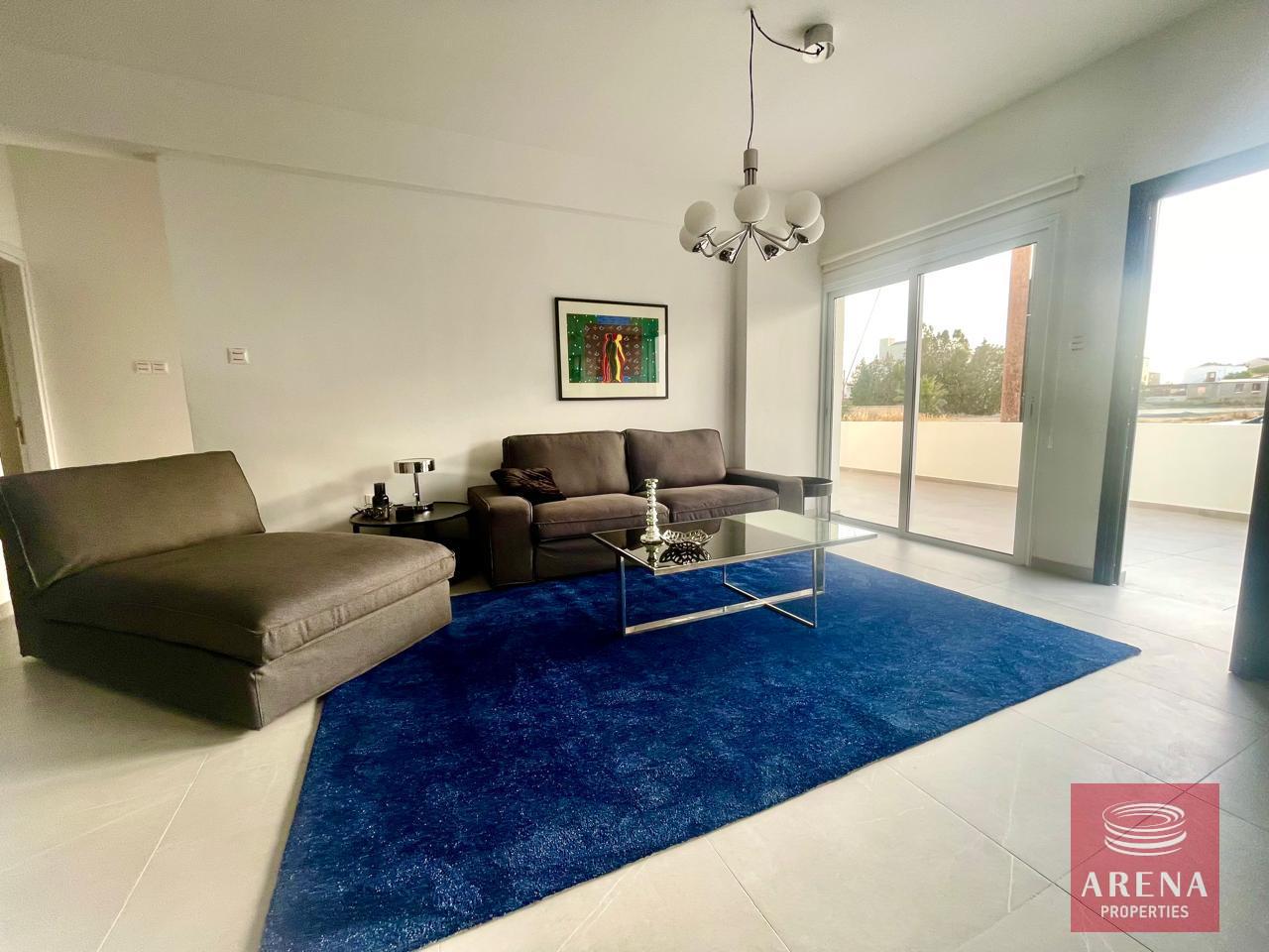 6-2-BED-APT-LIVADIA-8048-1