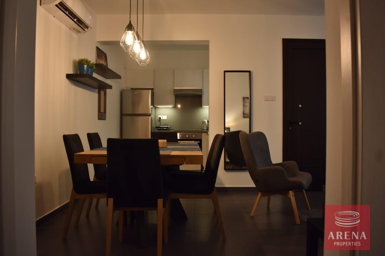 6-2-BED-APT-RENT-KAPAPRIS-9300