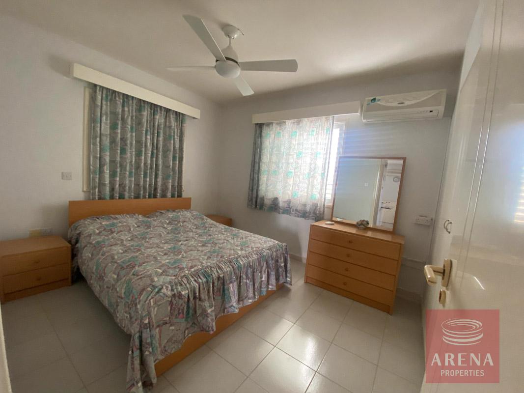 6-2-BED-FLAT-IN-kapparis-6751-2