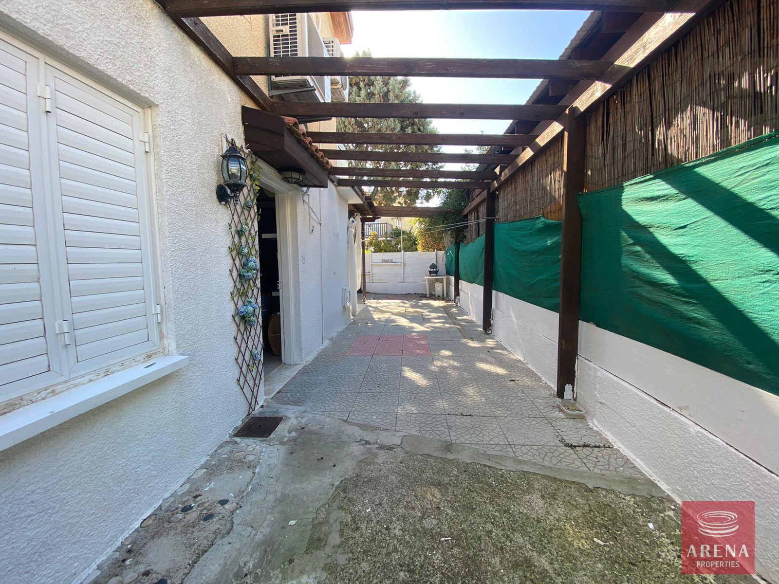 6-2-BED-HOUSE-IN-PERVOLIA-8986