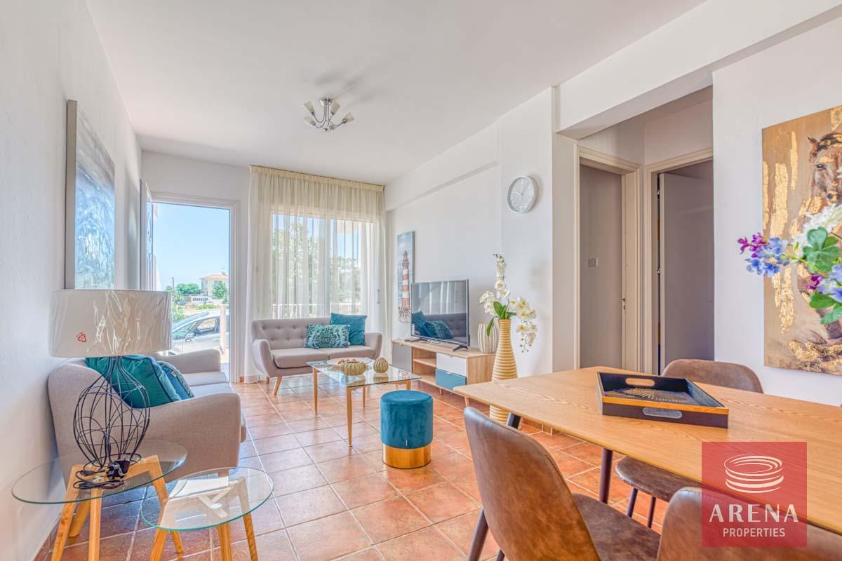 6-2-bed-apt-with-Title-Deeds-in-Paralimni-5864-1