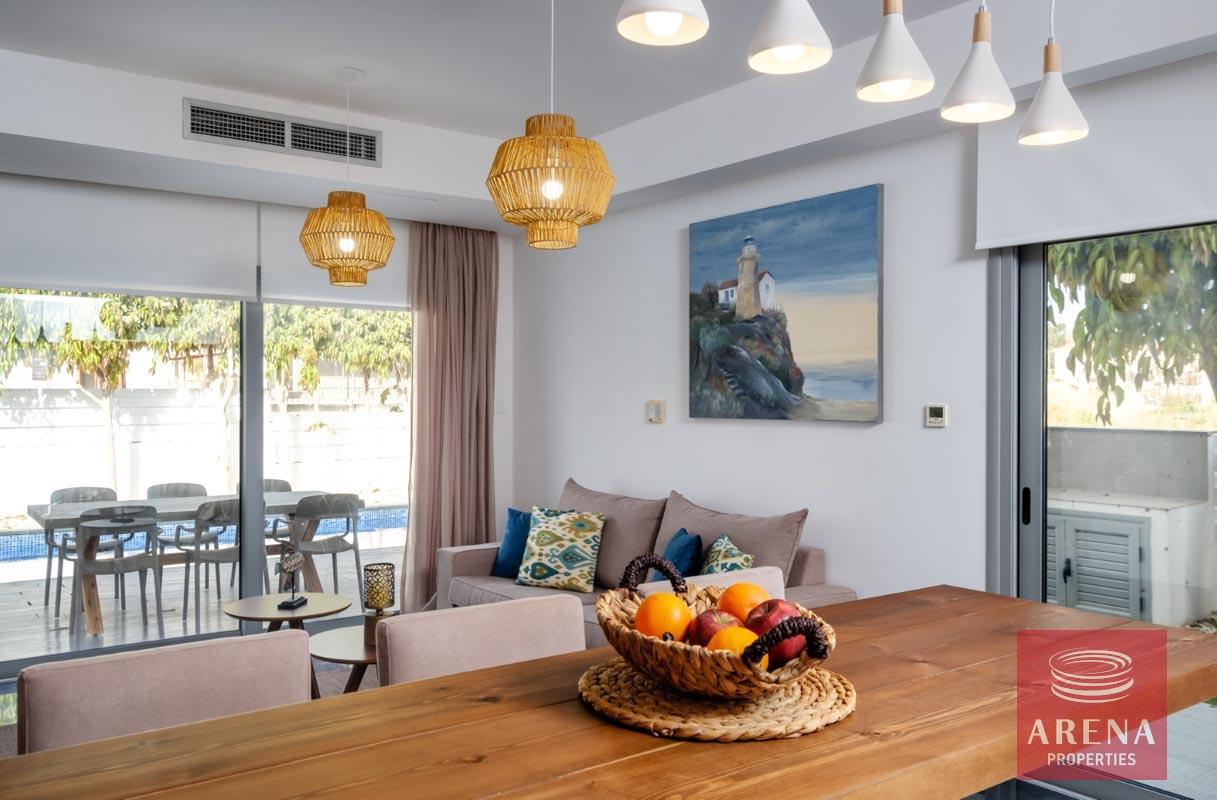 6-2-bed-villa-in-pervolia-5643-1