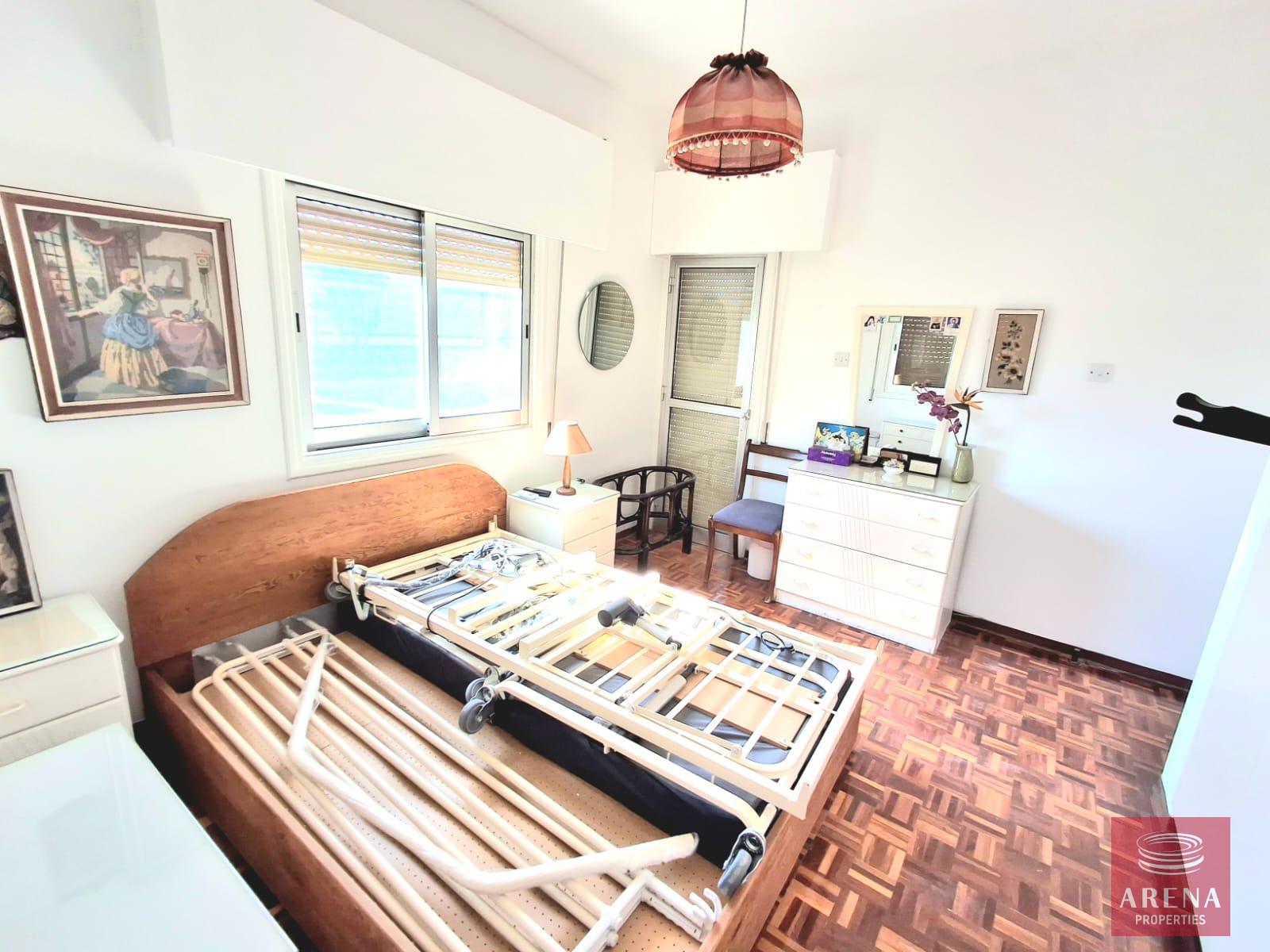 6-3-BED-APT-FOR-SALE-IN-FANEROMENI-8703