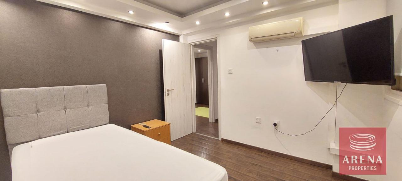 6-3-BED-APT-IN-NEW-MARINA-AREA-8875