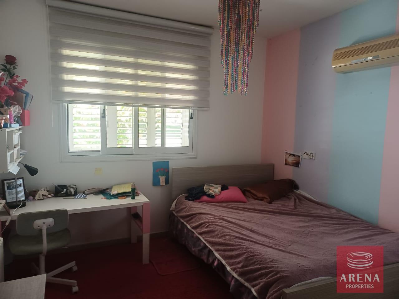 6-3-BED-APT-IN-PARALIMNI-6646