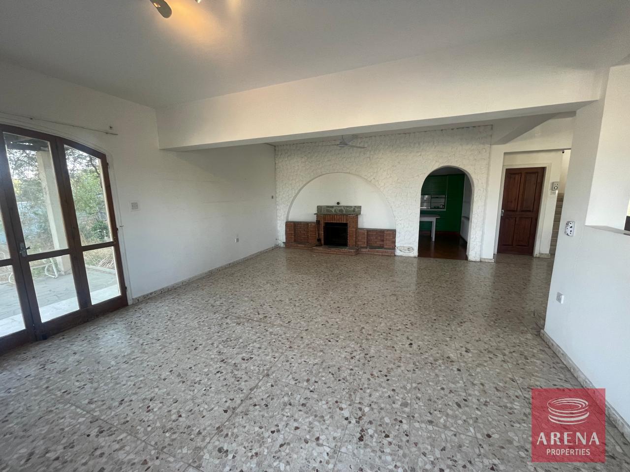 6-3-BED-HOUSE-ORMIDIA-8377