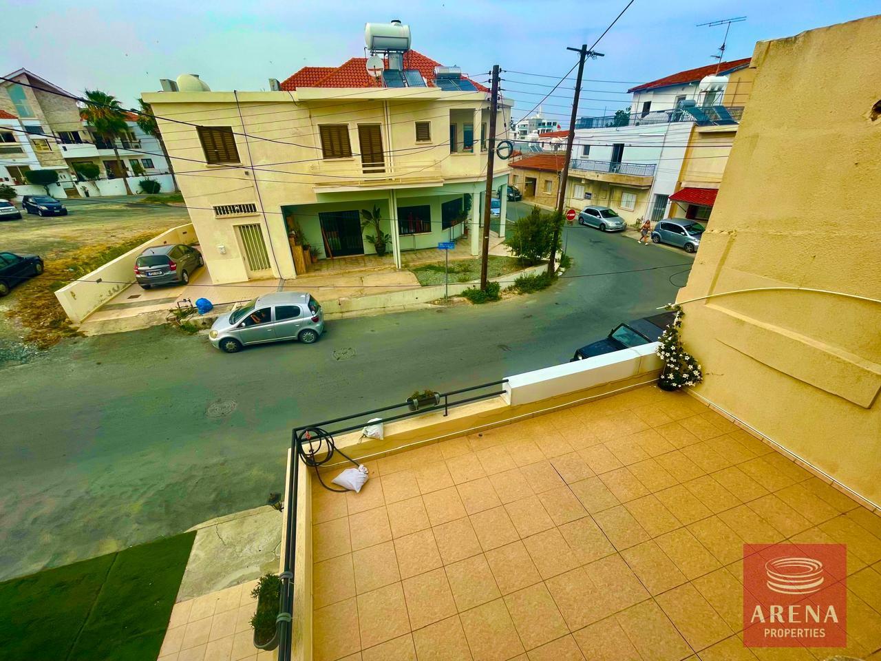 6-3-BED-TH-IN-SOTIROS-8141