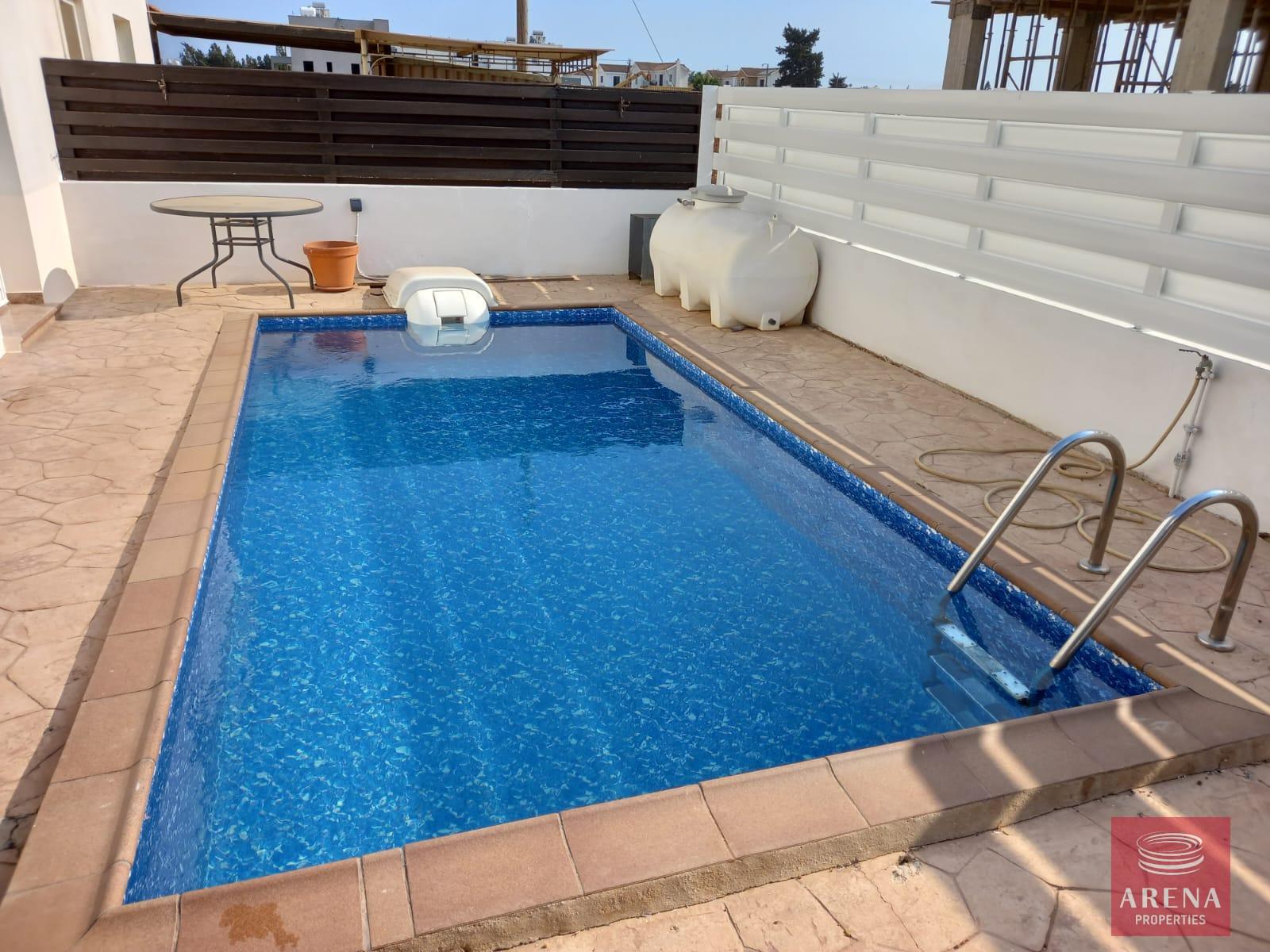 6-3-BED-VILLA-FOR-RENT-FRENAROS-8606