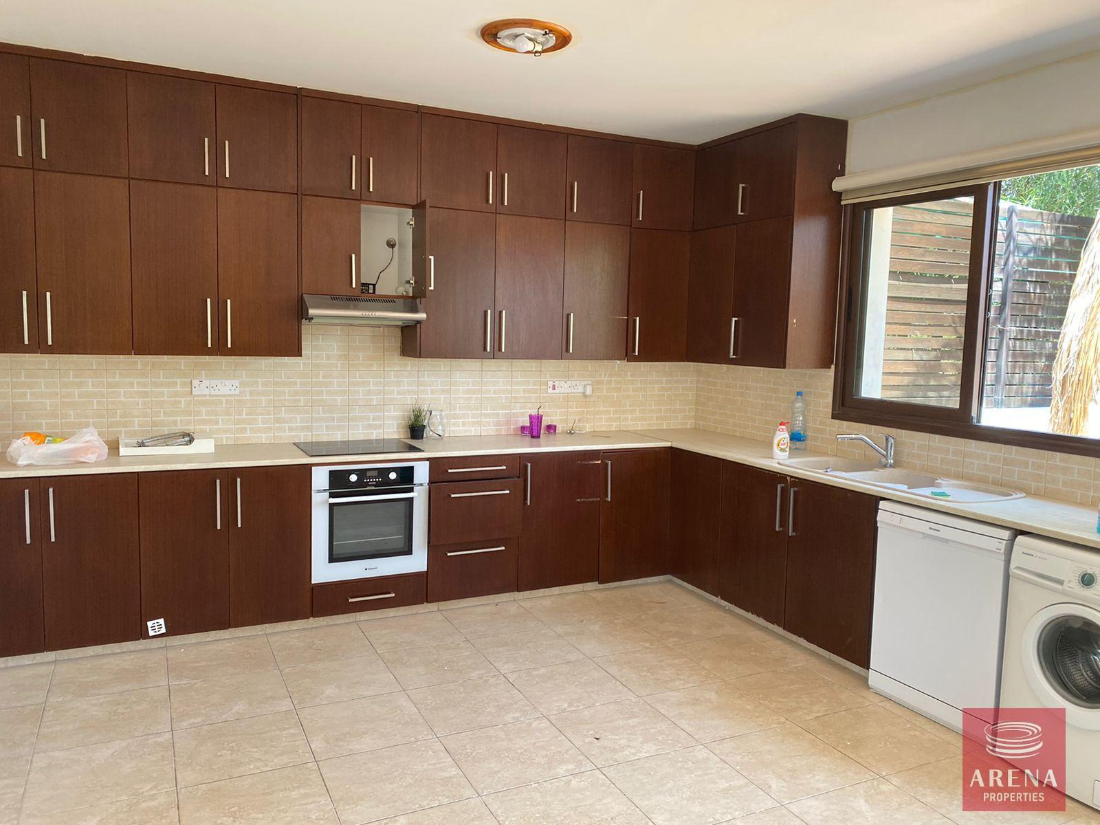 6-3-BED-VILLA-IN-ALETHRIKO-6865