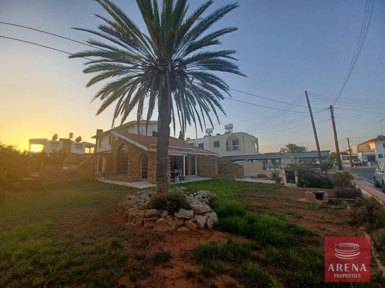 6-3-BED-VILLA-IN-PYLA-7456