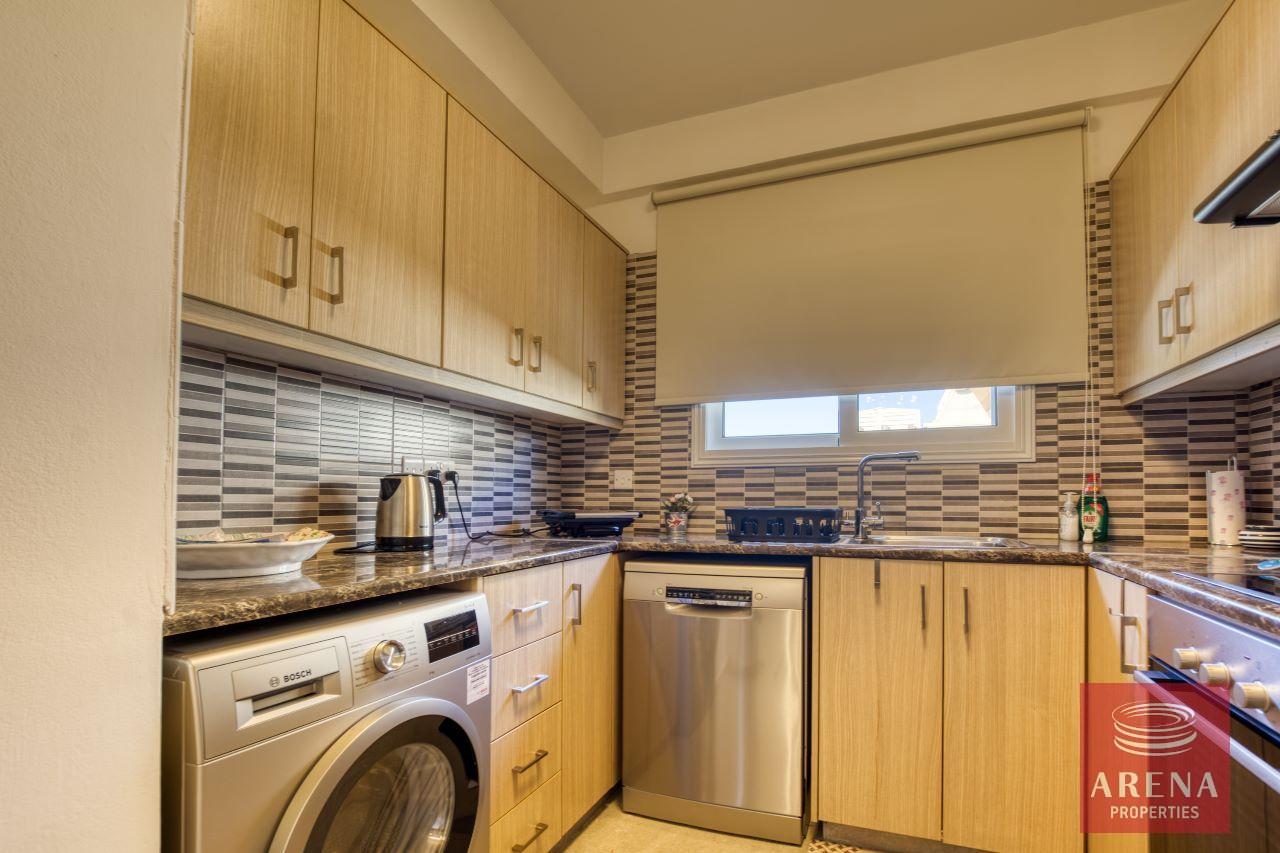 6-3-bed-apt-derynia-6906