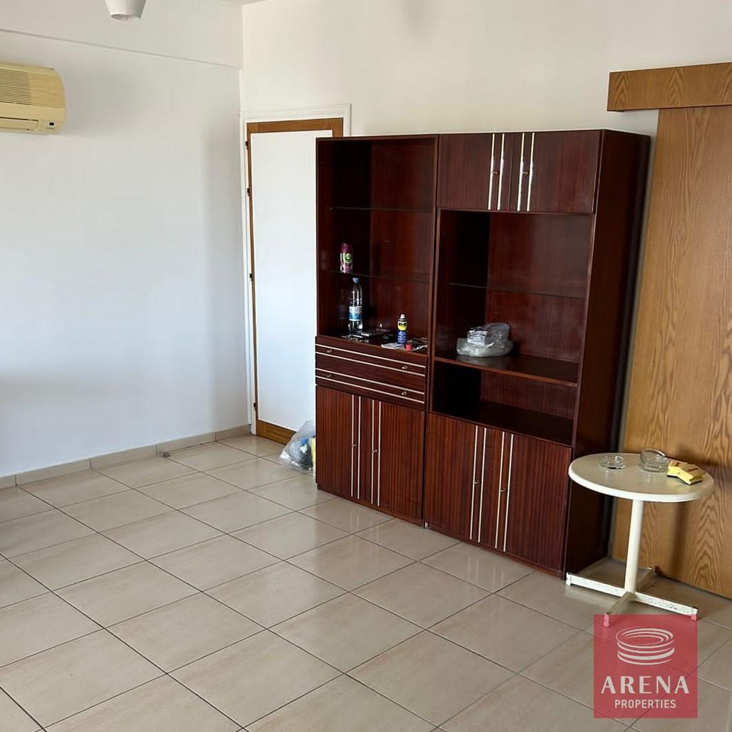 6-3-bed-apt-for-rent-in-larnaca-6804
