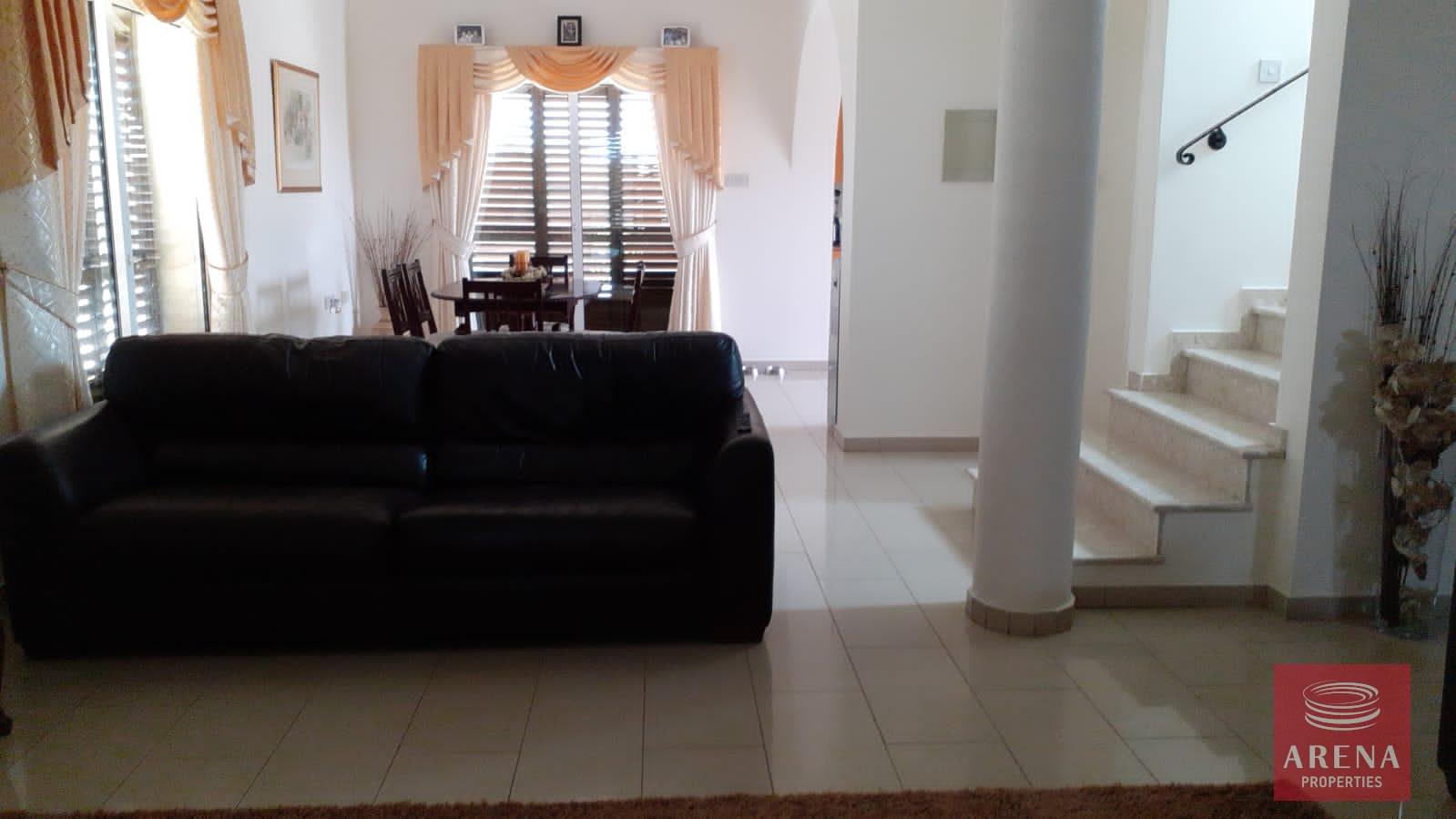 6-3-bed-villa-for-sale-in-paralimni-7454