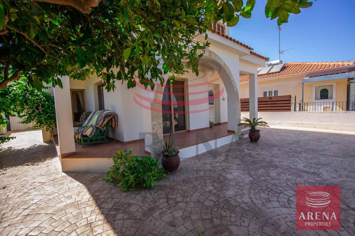 6-3-bed-villa-in-Sotira-5687