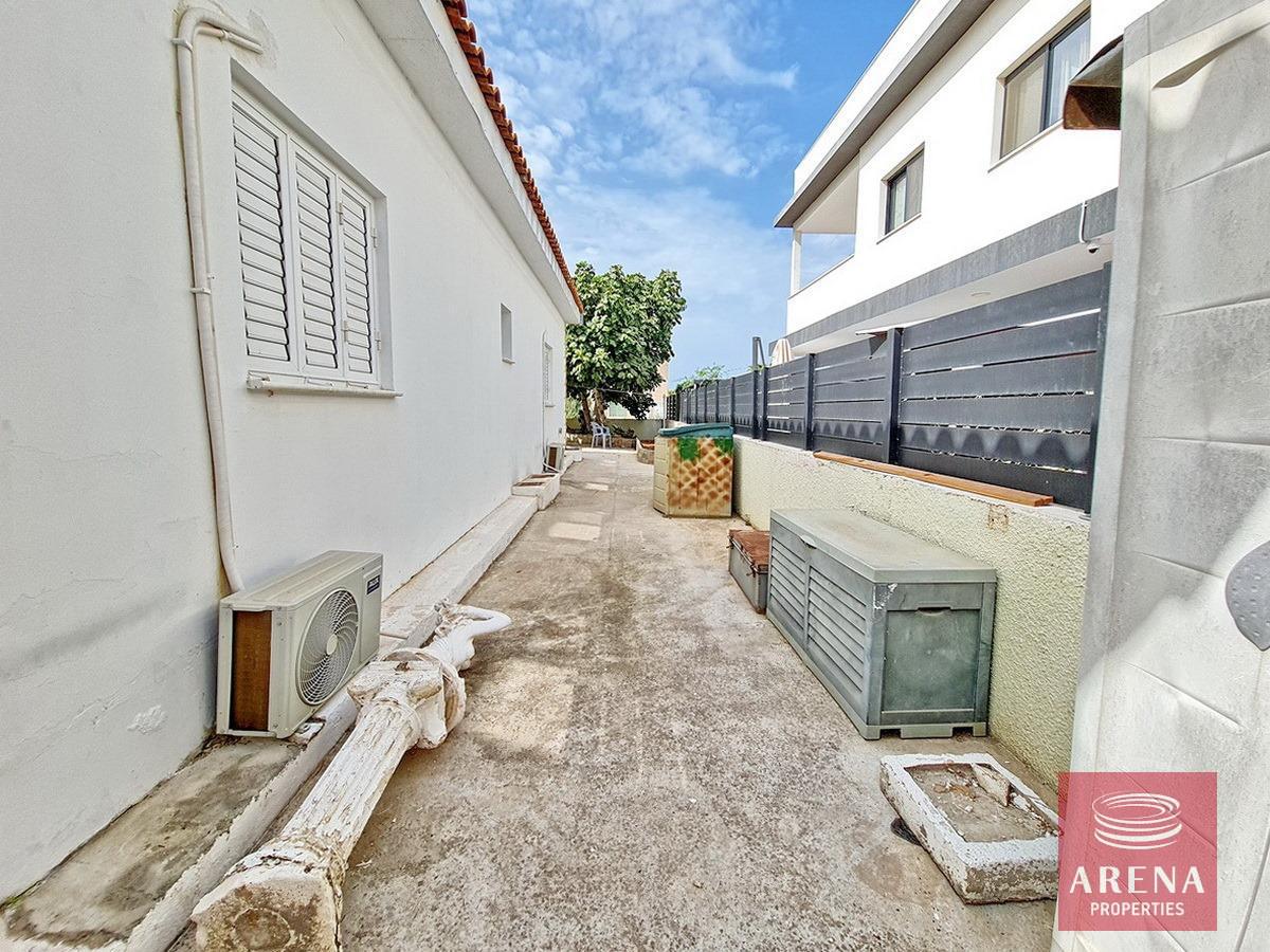 6-4-BED-BUNGALOW-PARALIMNI-8979