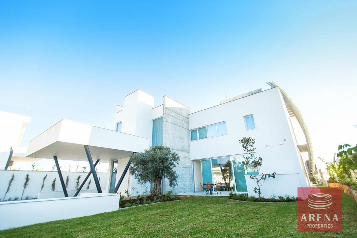 6-4-BED-VILLA-FOR-SALE-IN-AYIA-NAPA-7051-2