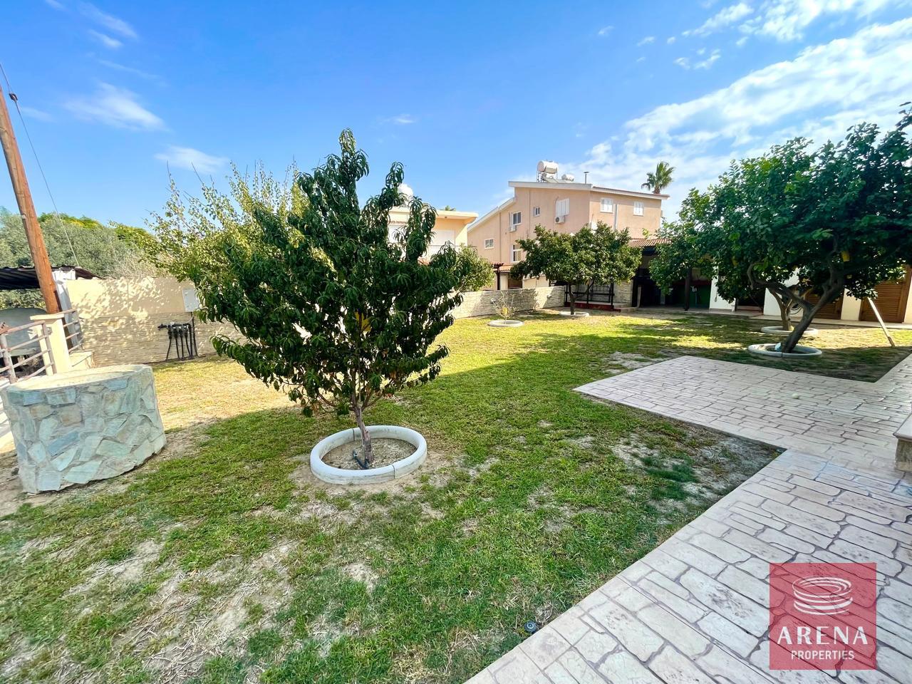 6-4-BED-VILLA-IN-KITI-8754