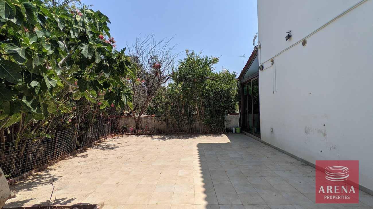 6-4-BED-VILLA-IN-OROKLINI-7481