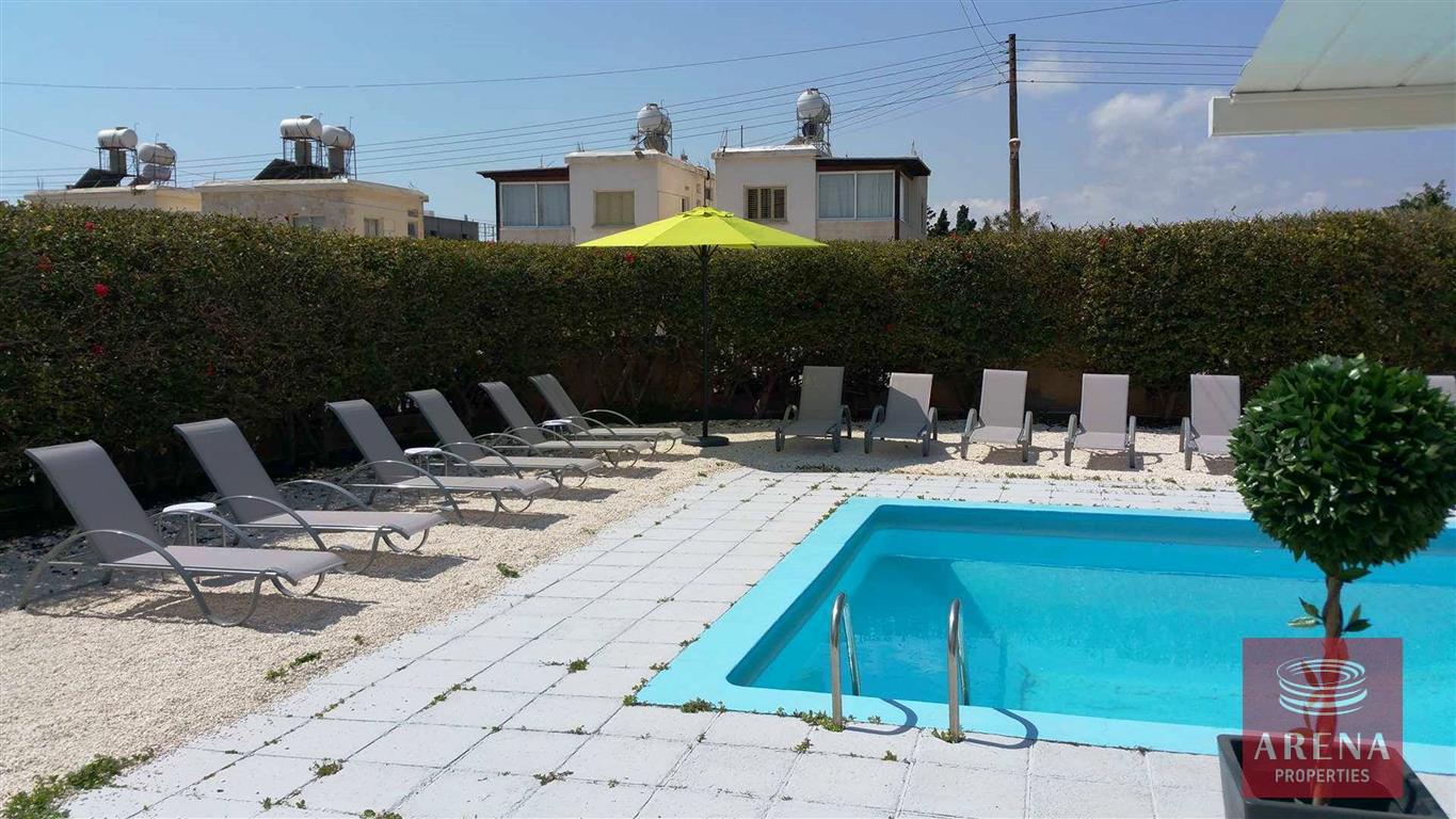 6-6-bed-villa-for-sale-in-ayia-napa-pool-1