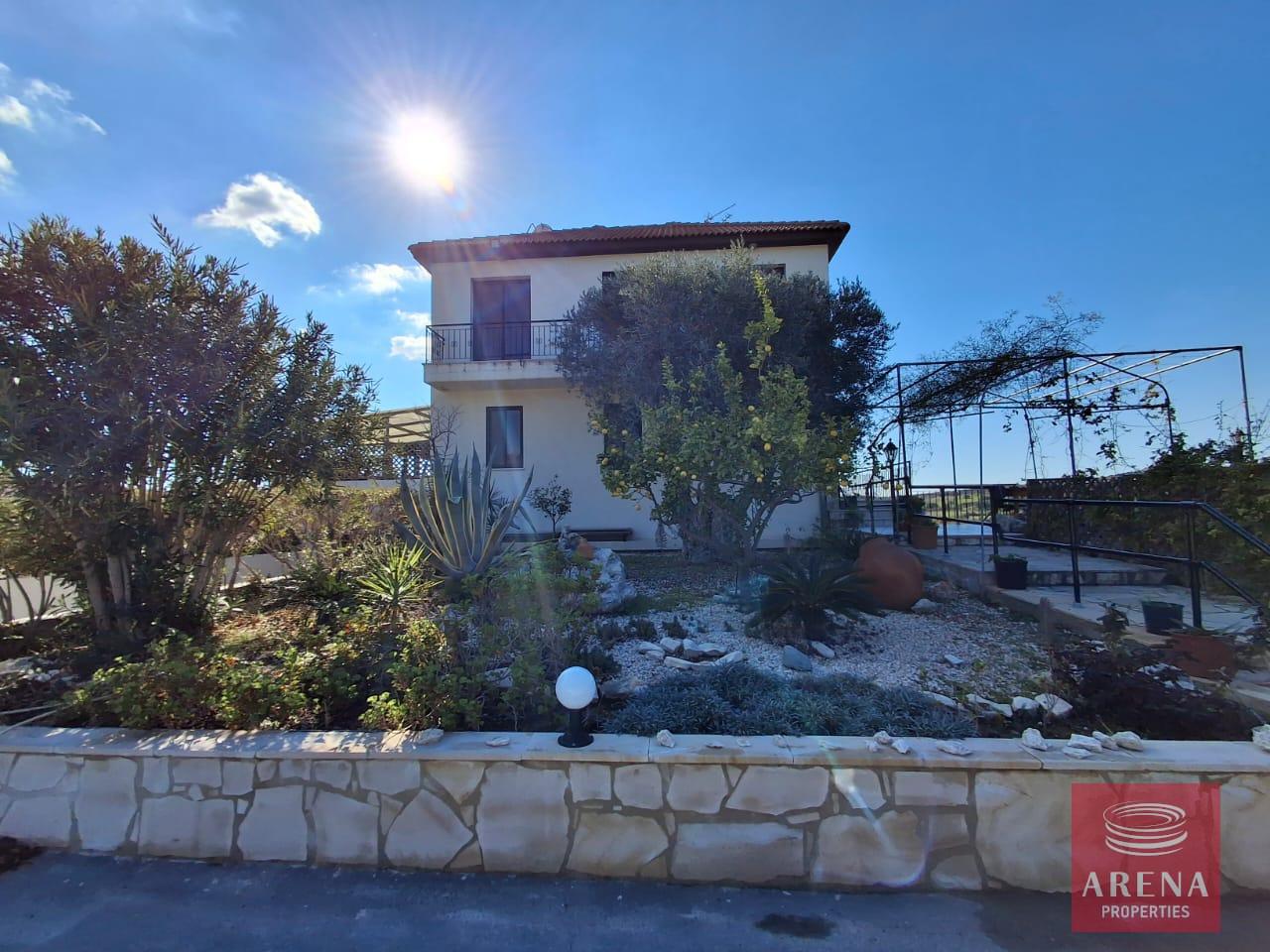 6-7-BED-VILLA-KALAVASSOS-9083