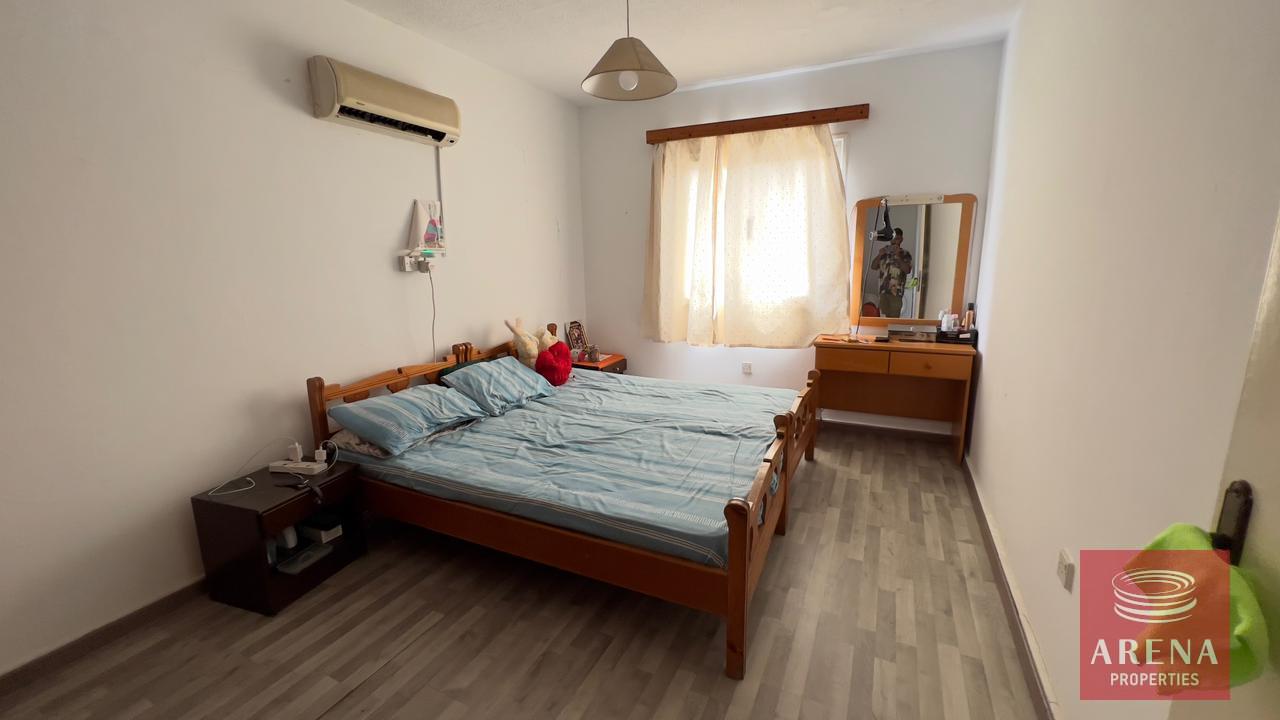 6-APT-IN-AYIA-NAPA-6995