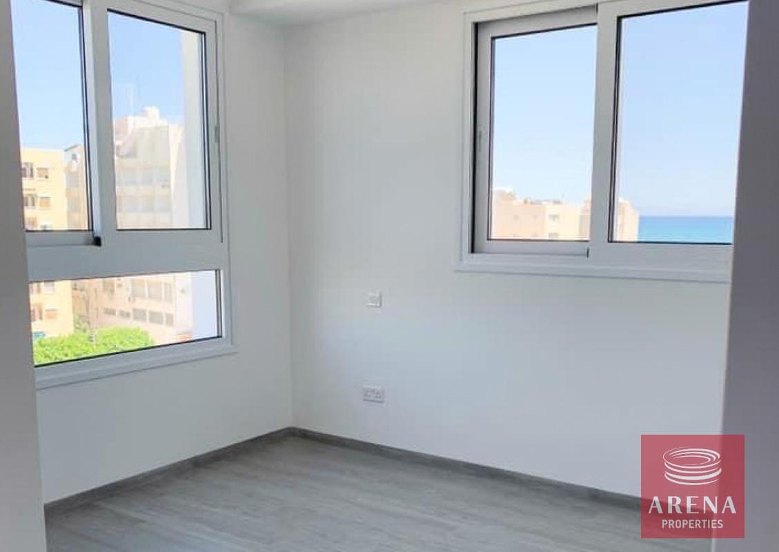 6-APT-MAKENZIE-4808-1