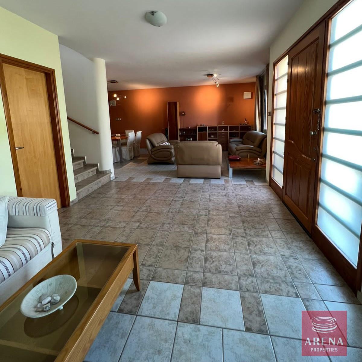 6-VILLA-FOR-RENT-7611-1