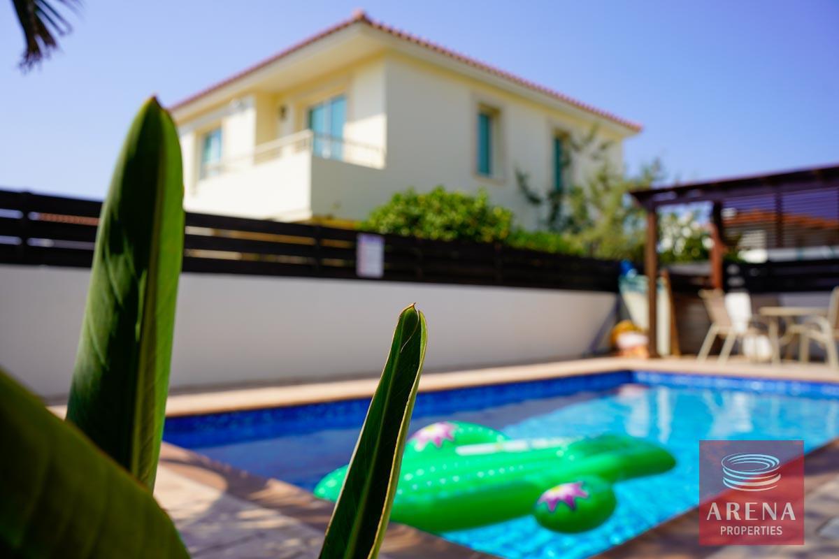 6-VILLA-FOR-RENT-IN-PERNERA-6357-1