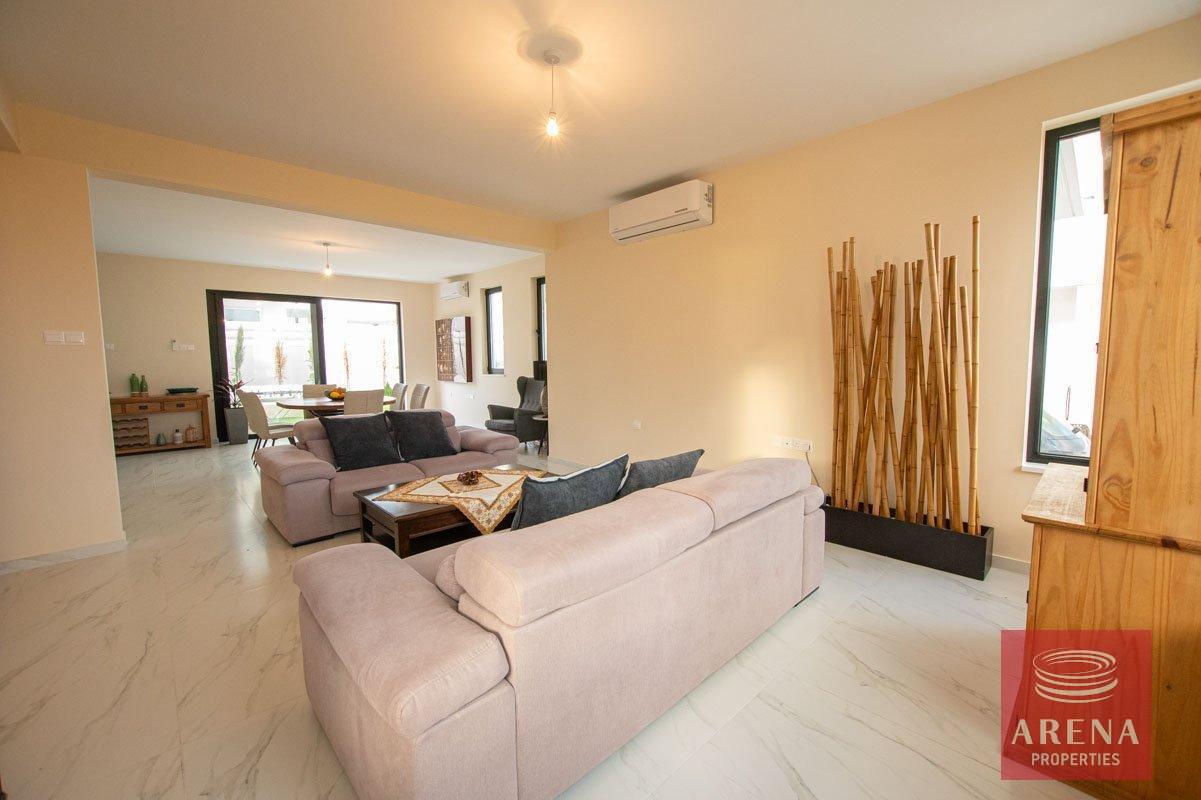 6-VILLA-FOR-RENT-LIVADIA-5473-1