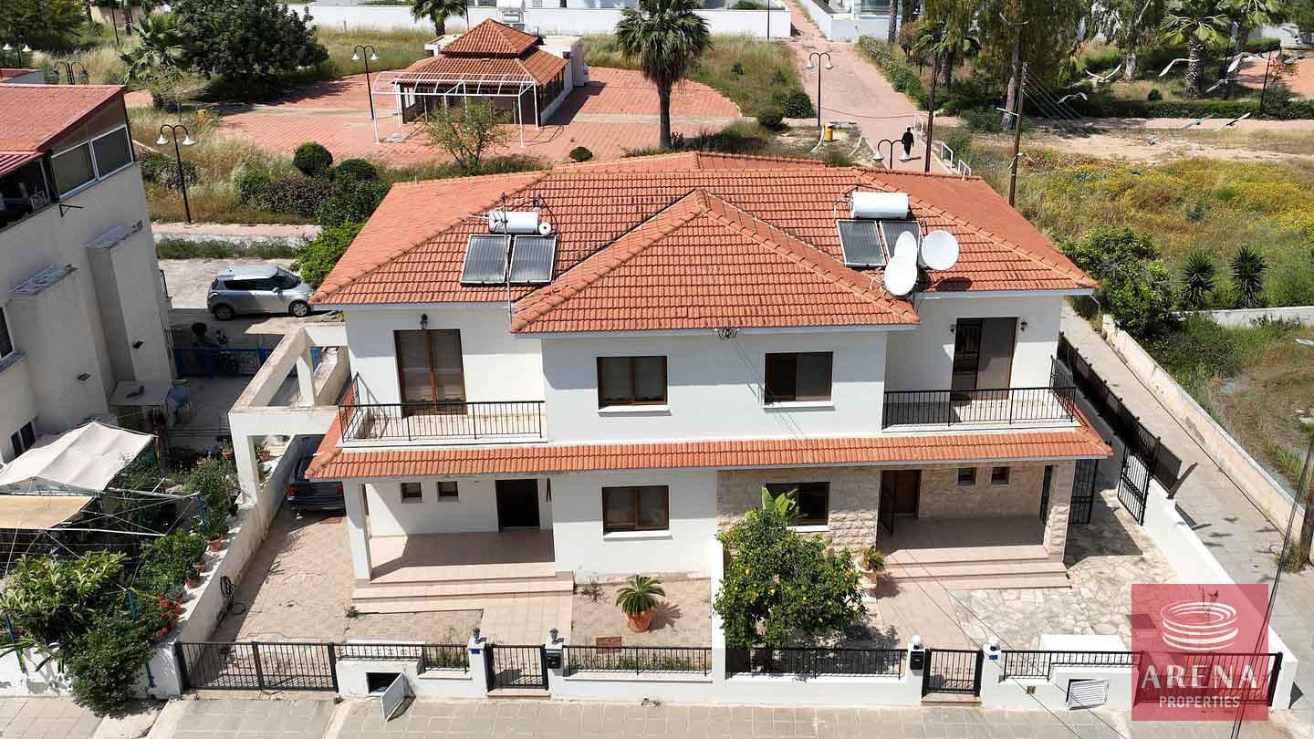 6-VILLA-IN-PYLA-6947