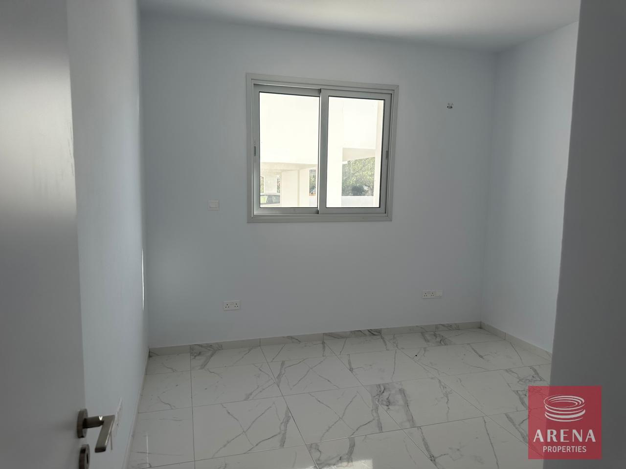6-ground-floor-apts-in-livadia-6937