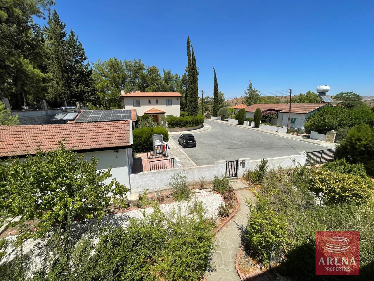 6-house-in-mosfiloti-8400