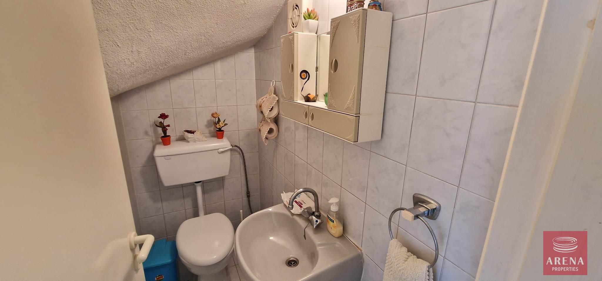 6-townhouse-in-Oroklini-7005