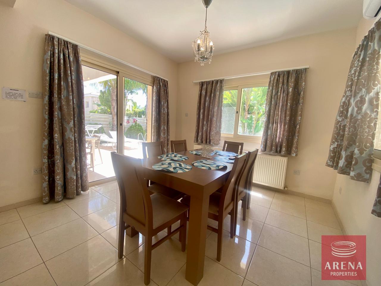 7-1-3-BED-VILLA-IN-cape-greco-8112-2