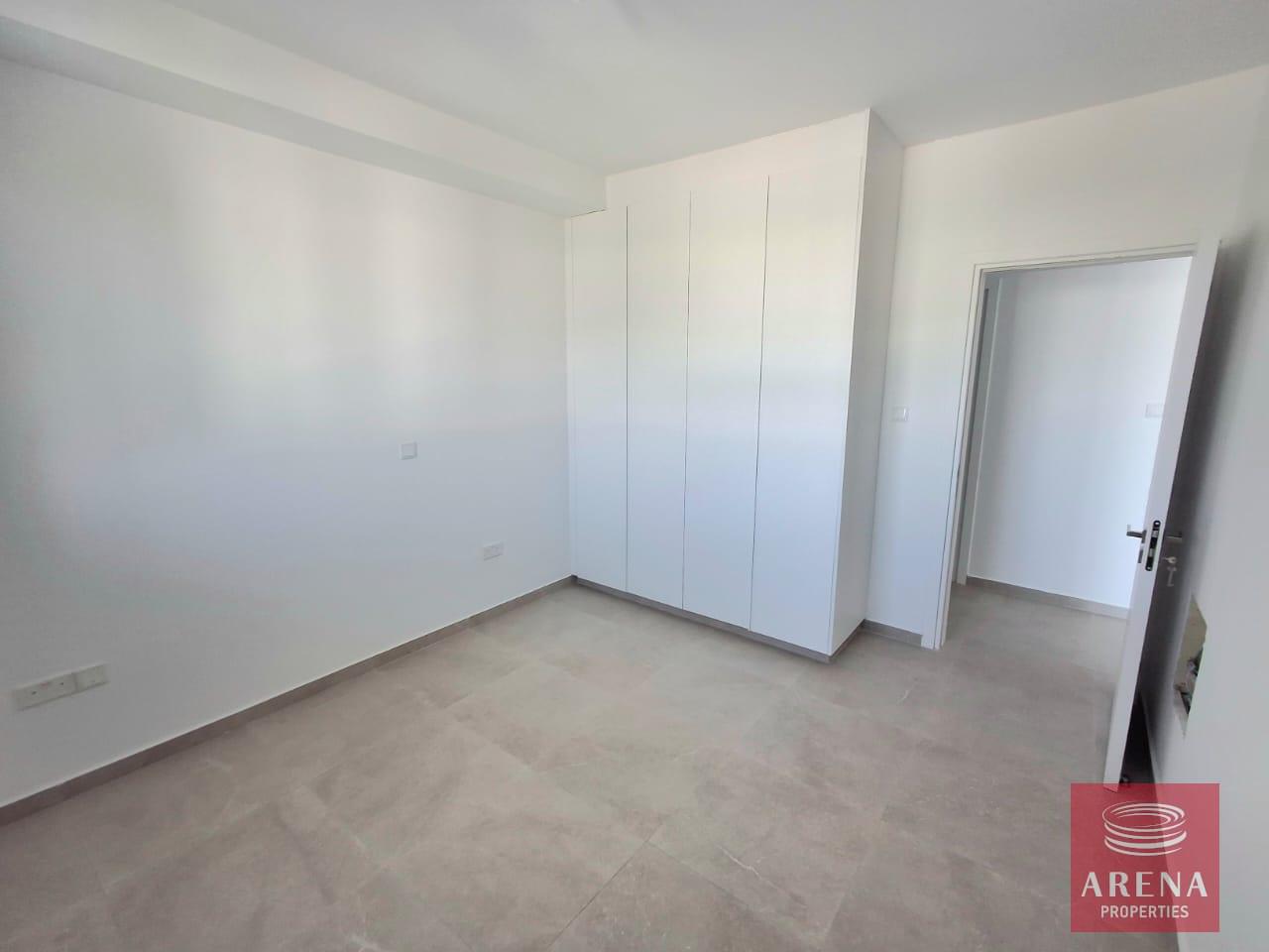 7-1-BED-APT-KRASA-9184