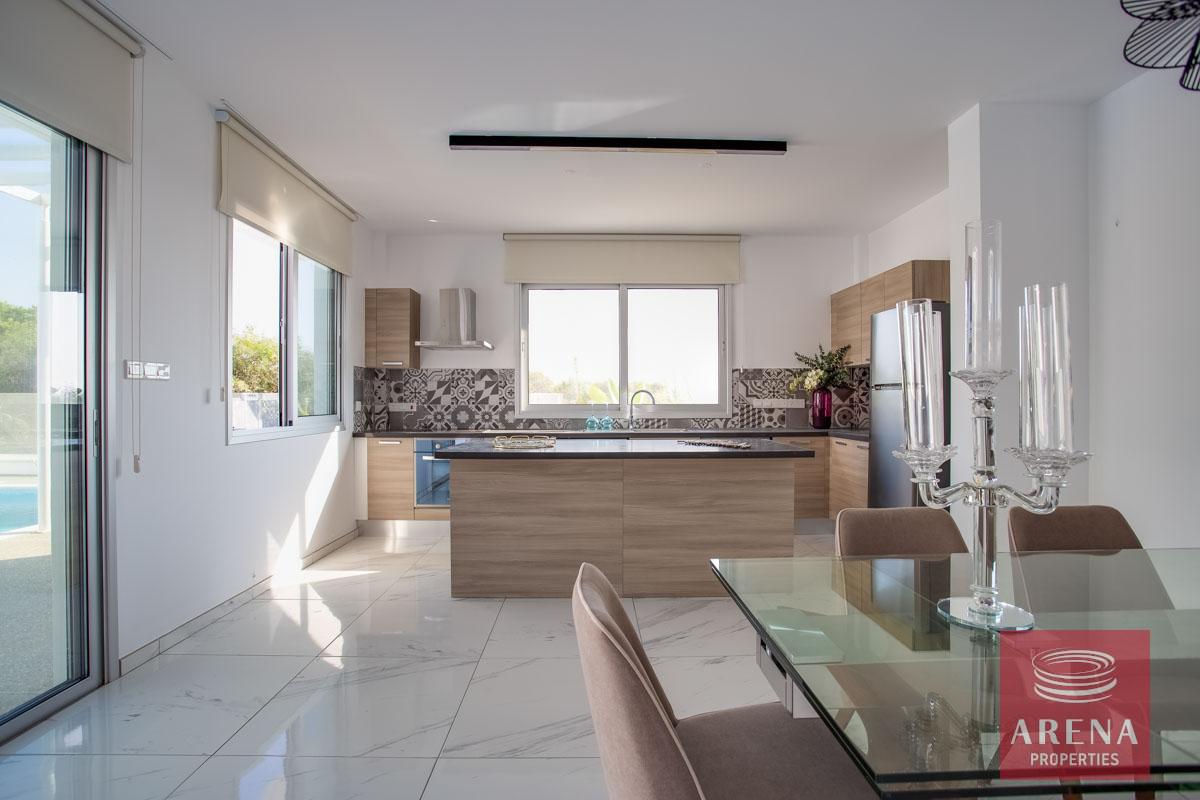 7-1-Villa-in-Ayia-Napa-5577