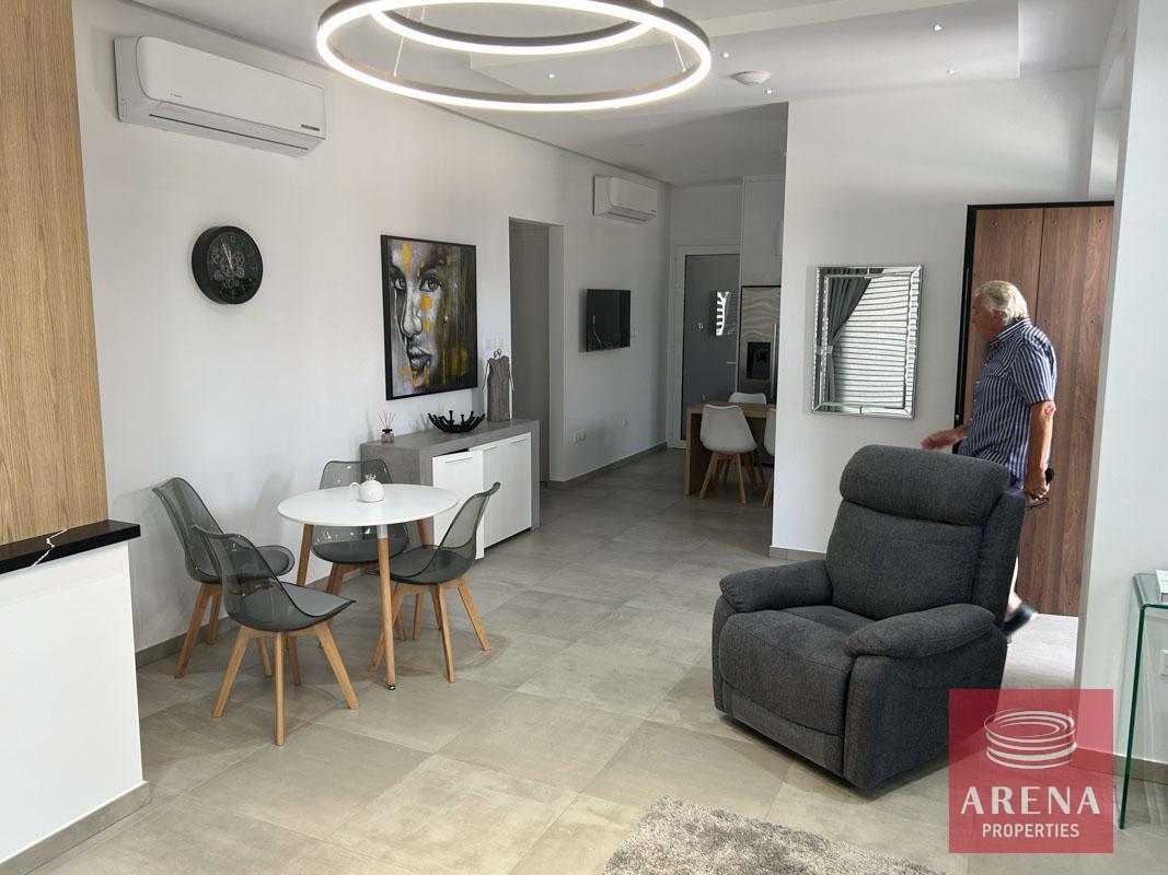 7-3-BED-BUNGALOW-6999