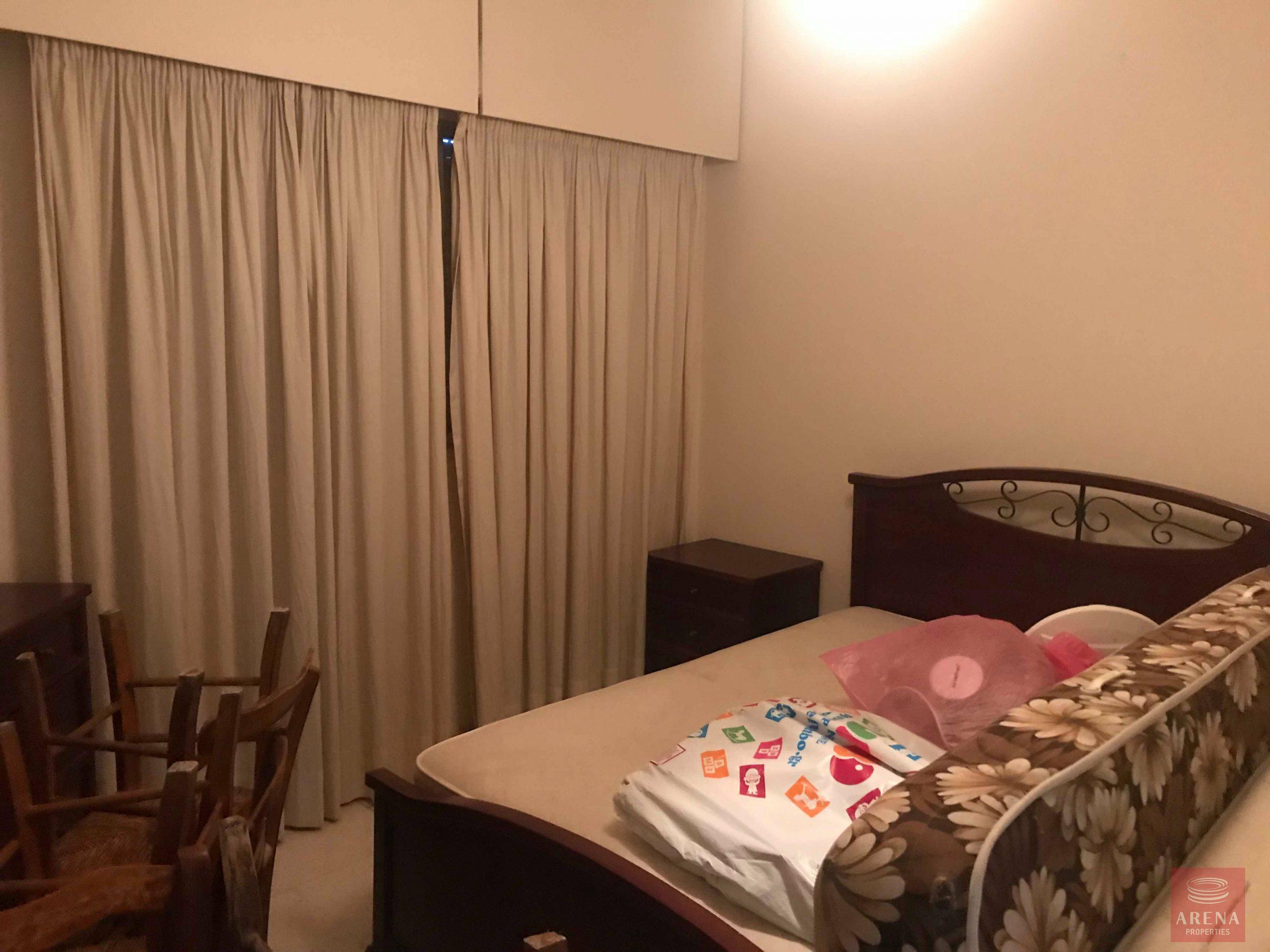 7-3-BED-FLAT-DROSHIA-5205-scaled-3