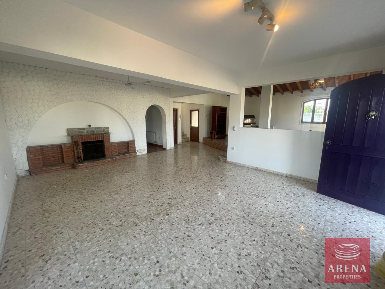 7-3-BED-HOUSE-ORMIDIA-8377