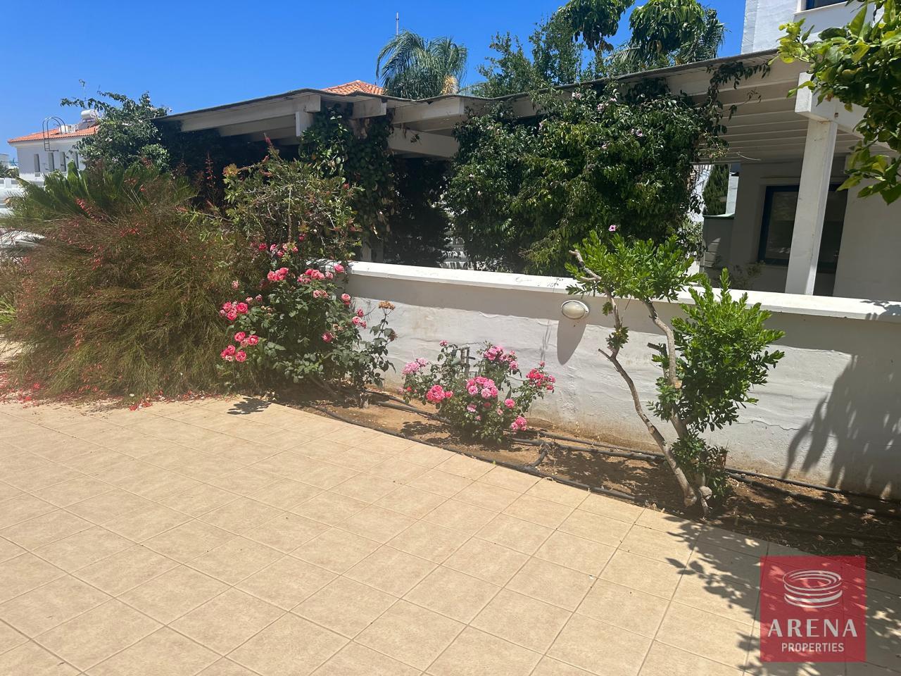 7-3-BED-VILLA-IN-AYIA-TRIADA-8083