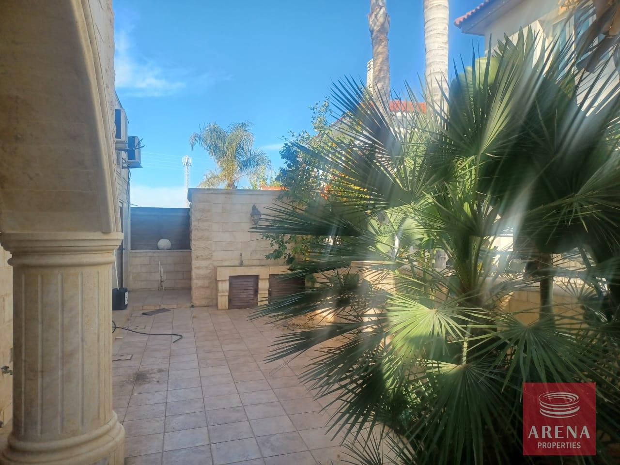 7-3-BED-VILLA-VRYSOULLES-9128