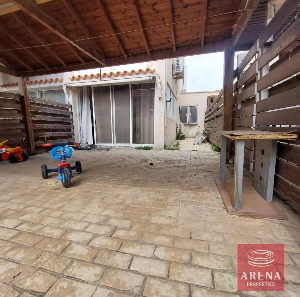 7-3-bed-th-livadia-8173