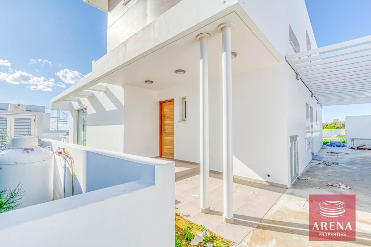 7-3-bed-villa-for-sale-in-ayia-napa-6486