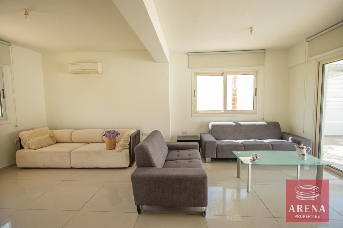 7-3-bed-villa-in-pernera-1684-1