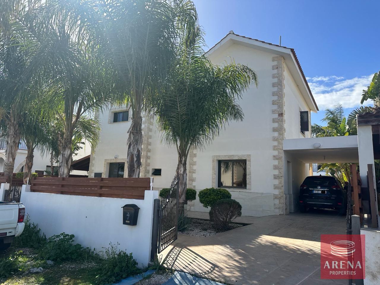 7-3-bed-villa-inFrenaros-7948-1