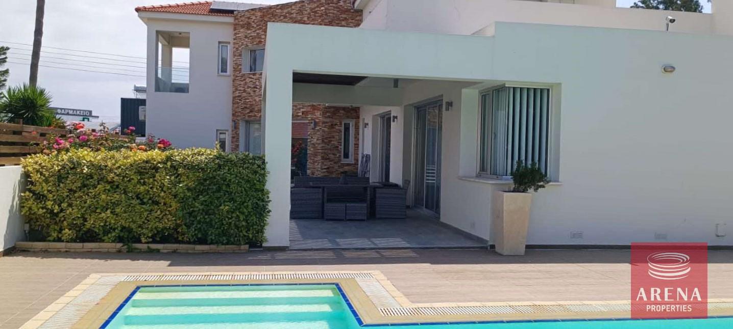 7-4-BED-VILLA-FOR-RENT-9204