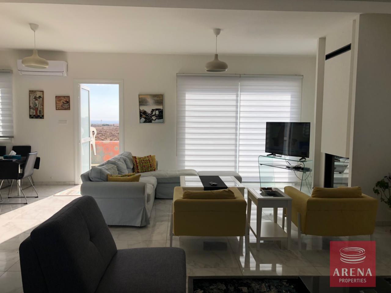 7-4-BED-VILLA-IN-PARALIMNI-7728-2