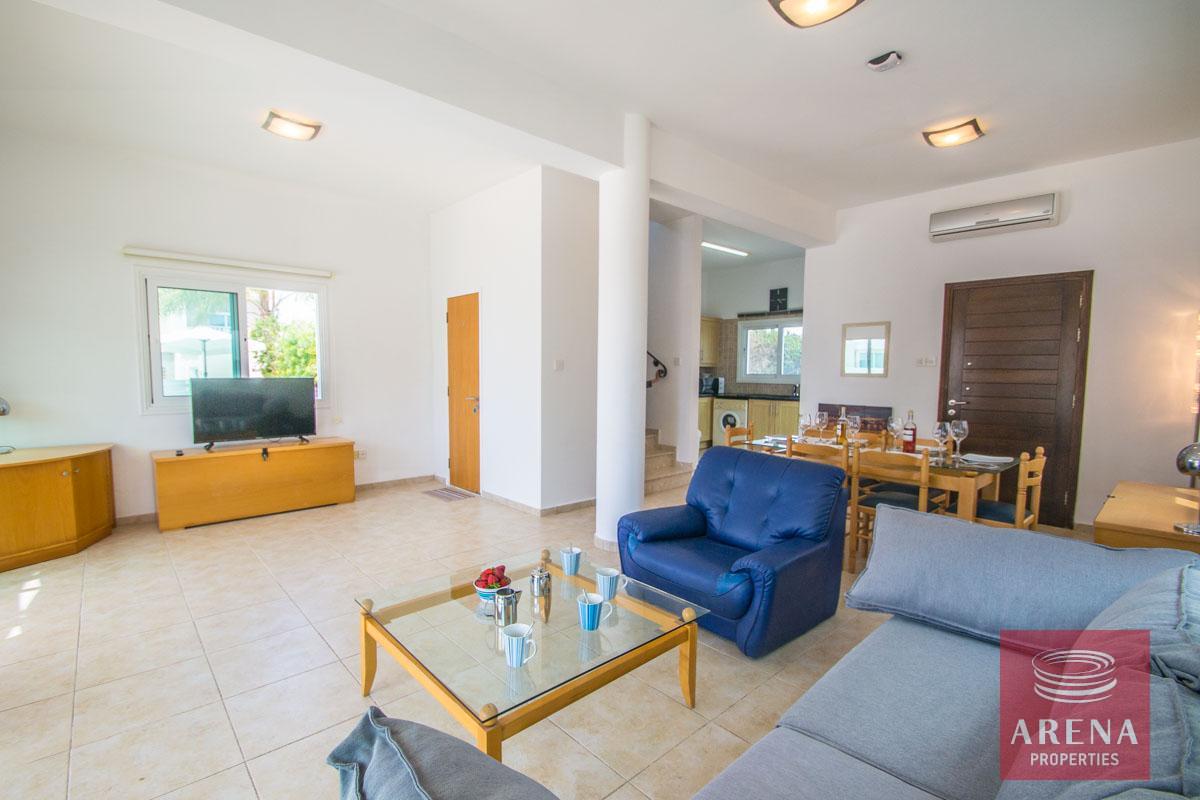 7-4-bed-villa-in-ayia-thekla-4219-1